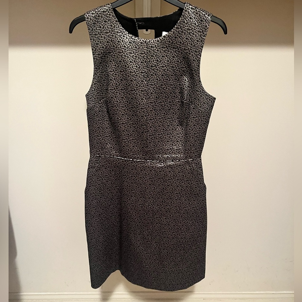 GAP Gray Sleeveless Sheath Mini Dress